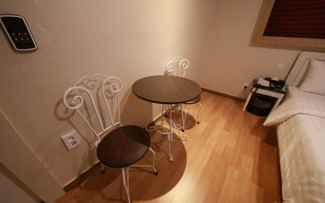 Paju Sicily Self Check-in Motel