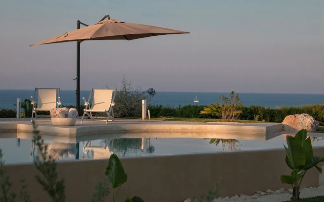 TD Villa Ponente Luxury Villa with Sea View Pool