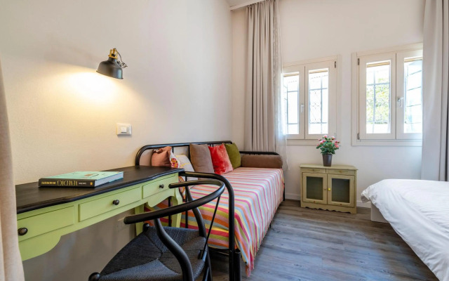 Snug Apartment With Private Courtyard M0270422677