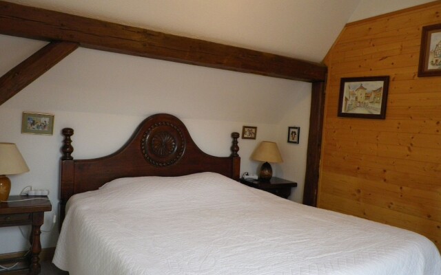 Gîtes et Chambre d'Hôtes A l'Arc en Ciel