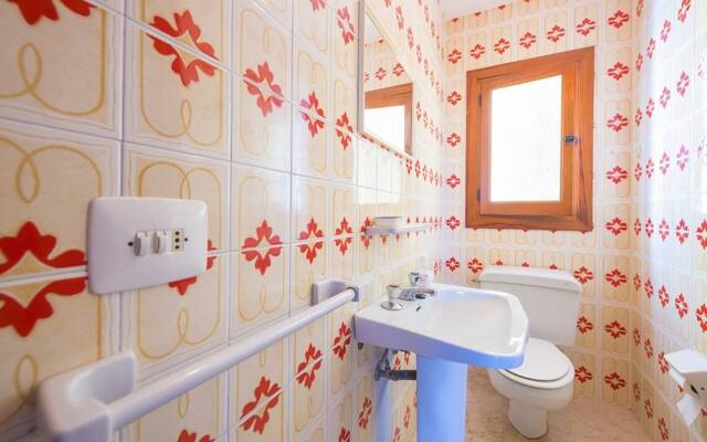 Villa - 5 Bedrooms with Pool, WiFi and Sea views - 104968