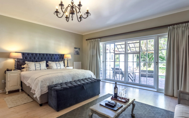 Whale Rock Luxury Lodge