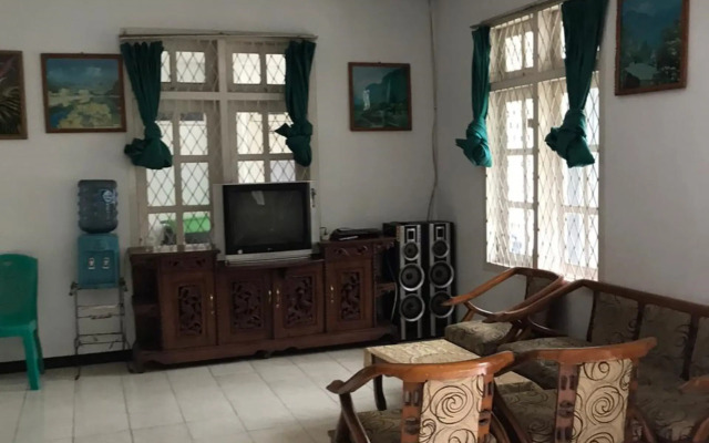 Villa 3 Putri 27 By Zuzu