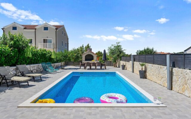 Nice Home in Vodice With Wifi and 4 Bedrooms