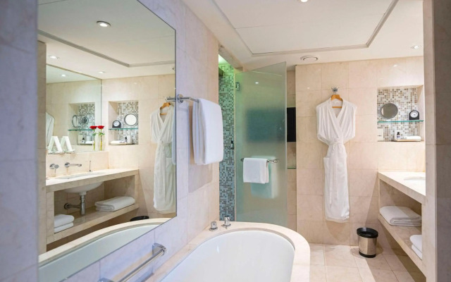 Athenaeum Grand Hotel
