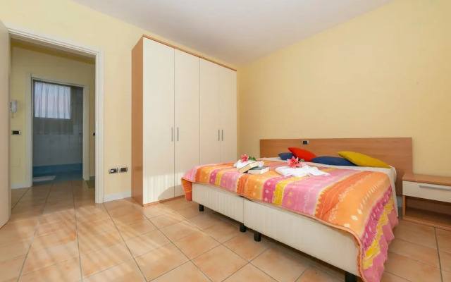 Villa Apartments - Porto Letizia