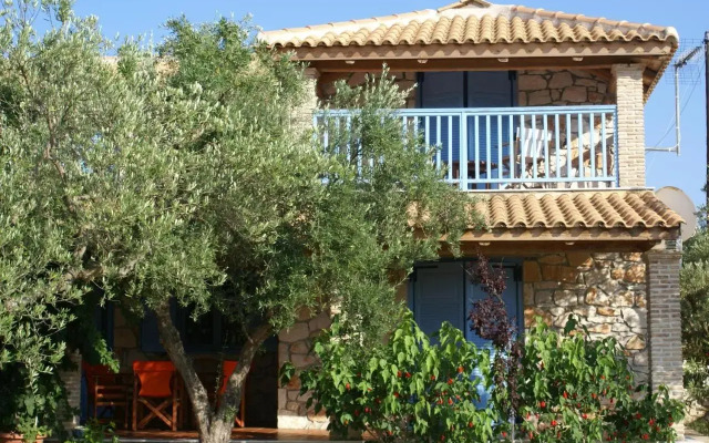 Lithos stone house (Ionio holidays)