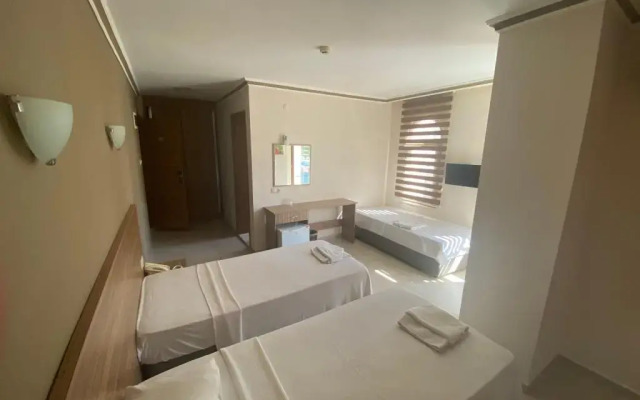 Astoria Life Hotel