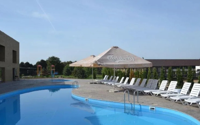 Dergachov Guest House