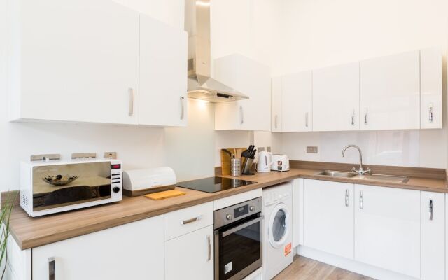 Stylish Executive Apartment - Coventry City Centre