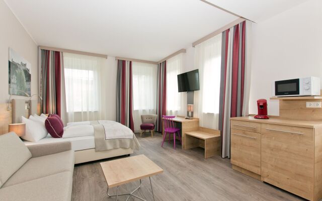Hotel Max 70