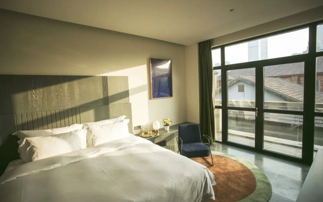 ZuoYouKe Theme Hotel