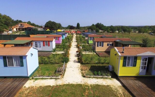 Flores Mobile Home