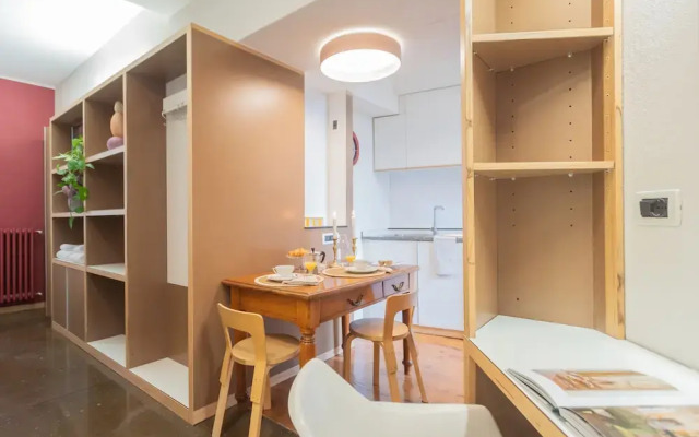 Viav by Rent All Como
