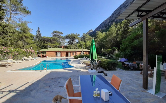 Heaven Garden Boutique Bungalow