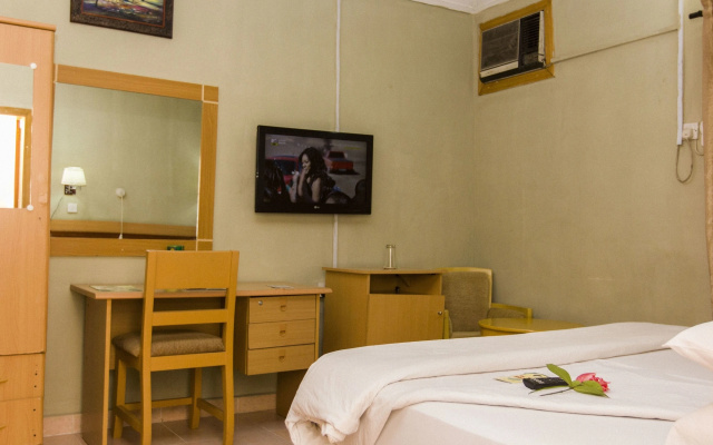 EEMJM Hotels and Suites Limited