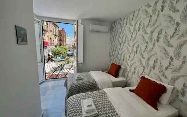 Arenal 3br apartment, 300 mtrs from Cathedral