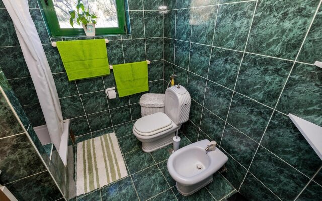 Awesome Apartment in Banjol With 2 Bedrooms and Wifi