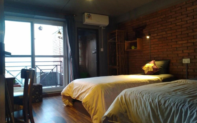 Cafe Beyond and Guest House