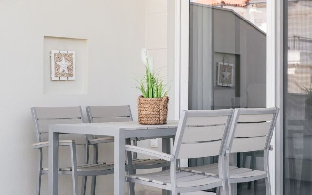 Minthi Boutique Apartments