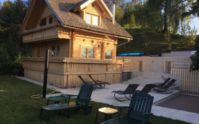 Planika Holiday Home
