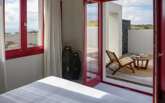 Potnia Theron Suites