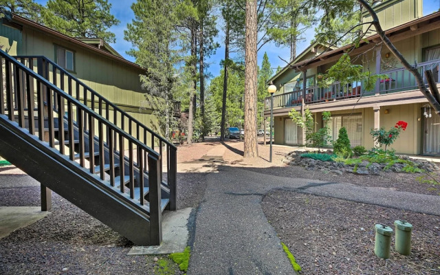 Patio & Fireplace: Country Club Pinetop Condo!