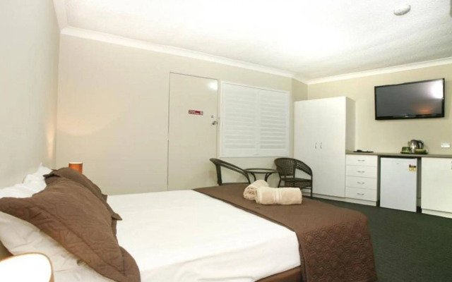 Tropicana Motel