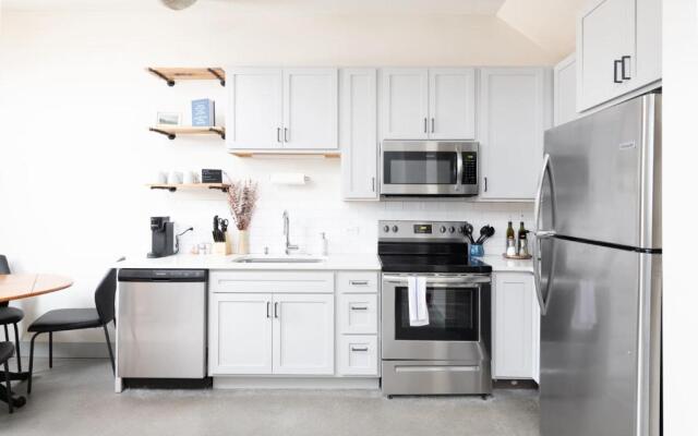 Flexhome 2-Story Townhome M7 - FiservGymParking