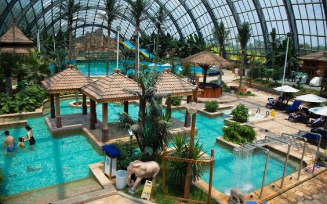 Yuexi Peninsula Resort