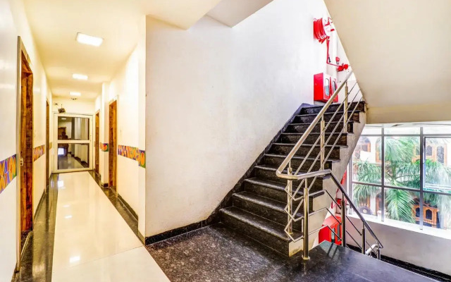 FabHotel Travellers Inn Gomti Nagar