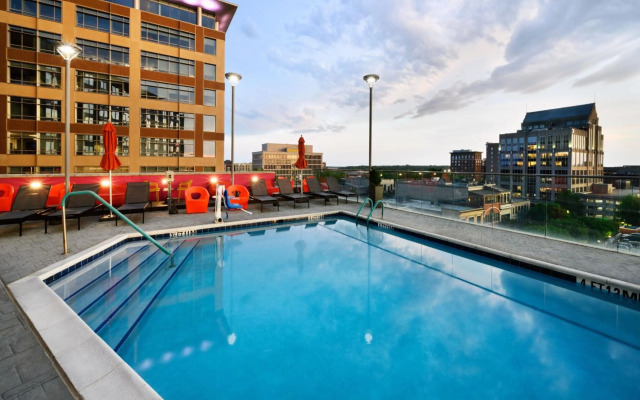 Aloft Greenville Downtown