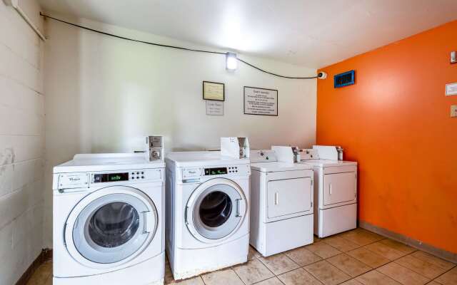 Motel 6 Houston, TX - East