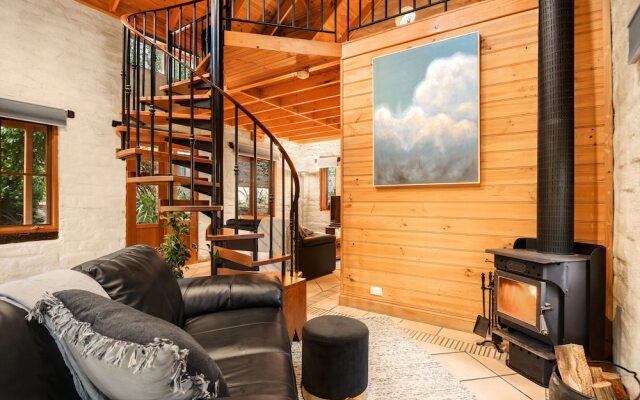 Rubys Amethyst Cottage