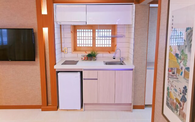 Pocheon CHW Hanok Pension