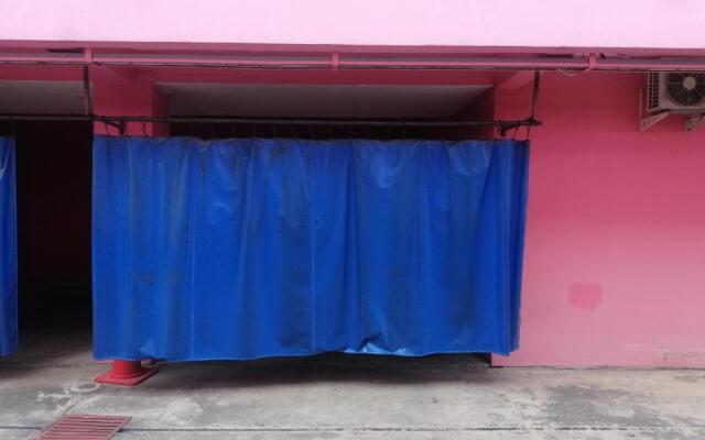 โรงแรม444