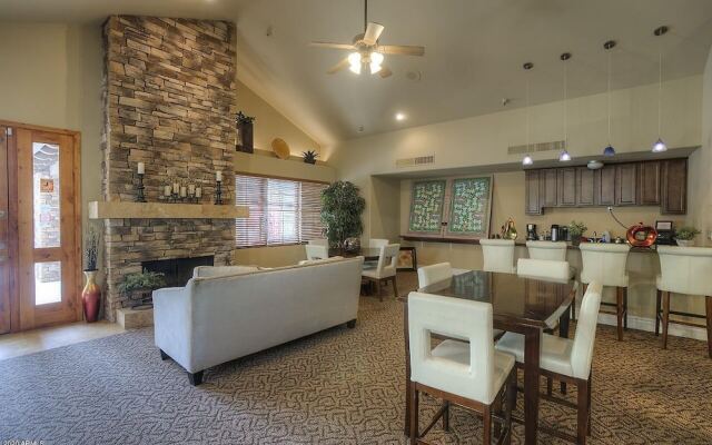 Villa Allison 2 Bedroom Condo by RedAwning