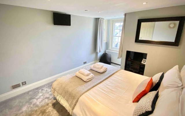 The Georgian Loft Apartment Central Bath