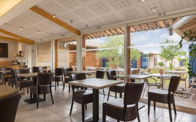 The Originals City, Hôtel Albizia