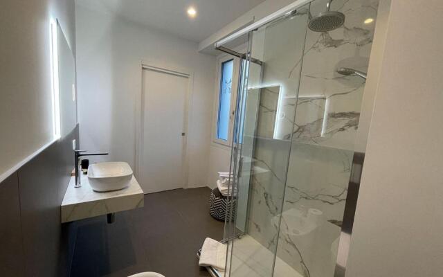 Clavis Luxury Apartments