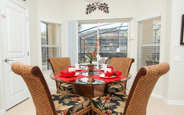 6-bedroom 2505