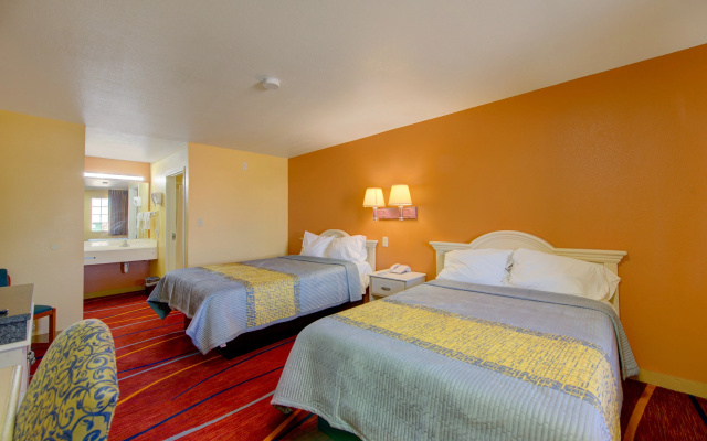 Heights Inn by Townhouse Harker Heights/Killeen