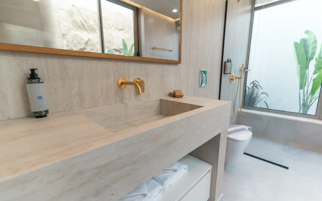 Akres Luxury Sea View Villas