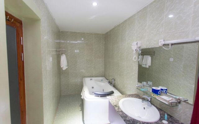 Orient Park Hotel