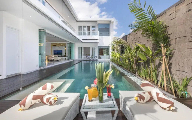 Villa Louis Legian by Nagisa Bali