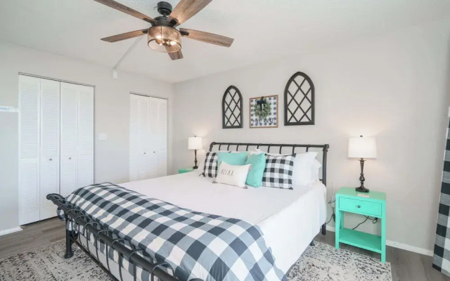 Bethys Beachy Beauty Regency Towers!