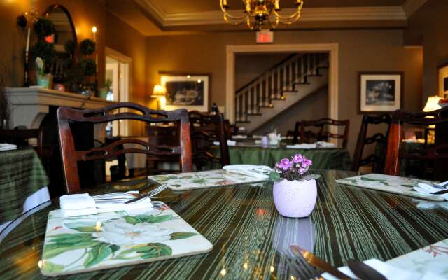 The Sayre Mansion Inn