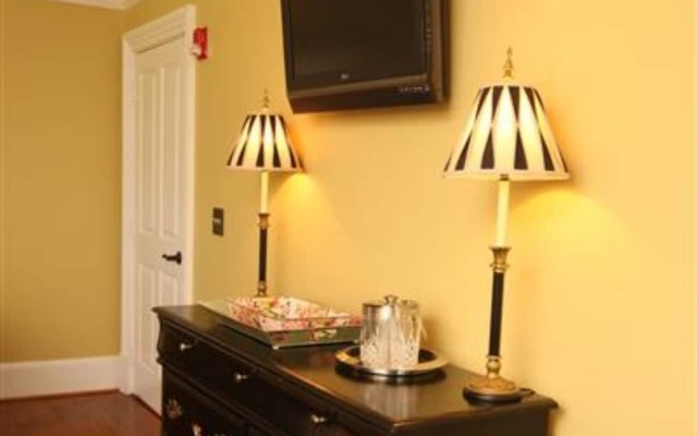Chestnut Hill Bed and Breakfast