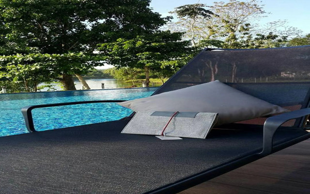 Riverawan Hotel (SHA Plus+)