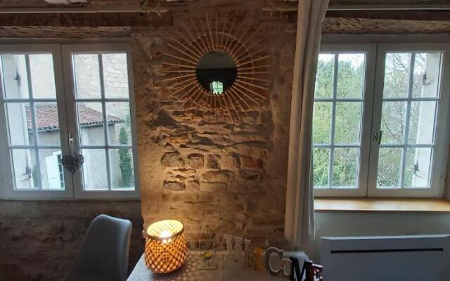 STUDIO - 30 m2 - Centre ville de Bourg en Bresse